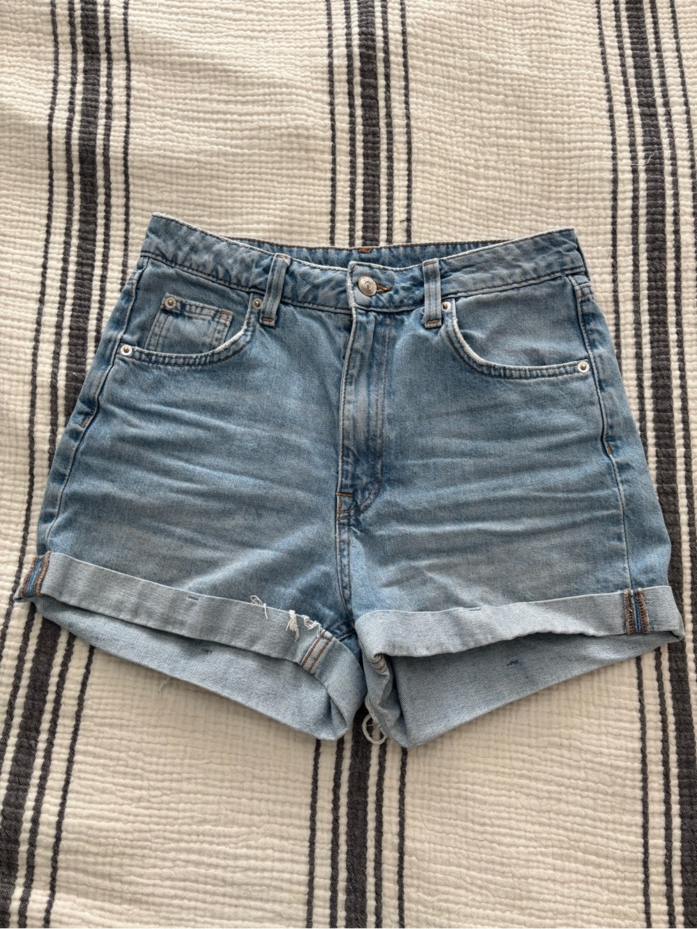 Divided Light Blue Rolled Denim Shorts